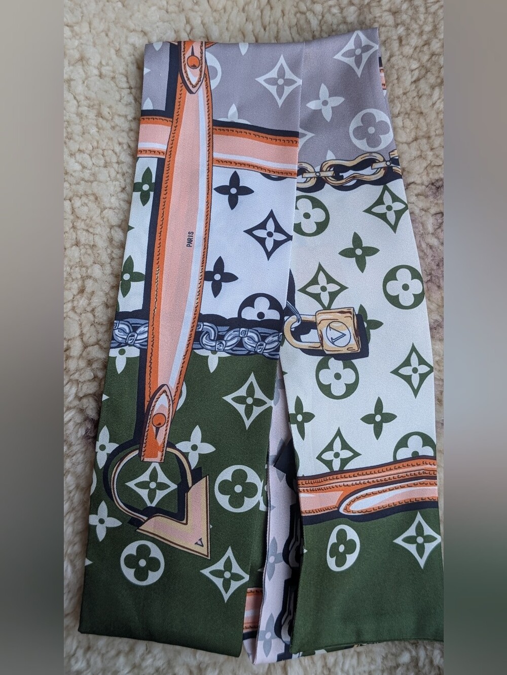 Designer-Inspired Green & White Printed Twilly Scarf